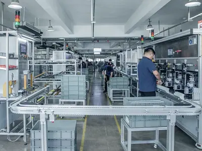 Línea de montaje en planta